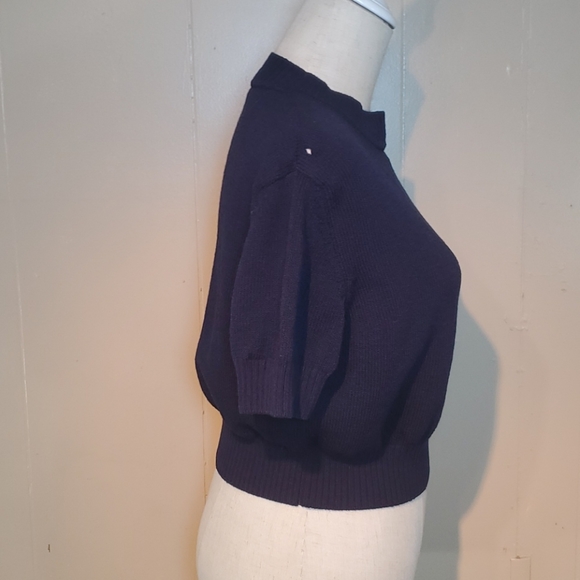 St.John Basic Navy Blue Knit Cropped Top - Picture 2 of 6